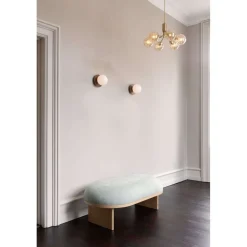 Nuura Aps Væg- Og Spejllamper|Væglamper > Nuura væglampe Liila 1, IP44, Ø 16,5 cm, bronze/opal