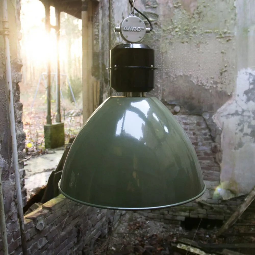 Steinhauer Pendellamper|Pendellamper > Olivengrøn Frisk pendellampe i industridesign