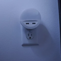 Natlys ^ OSRAM LED-stikkontaktnattelys LUNETTA USB, hvid, Ø 9 cm