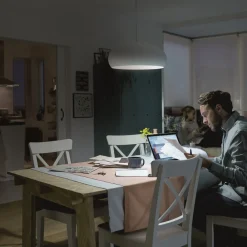 Philips Filament Pære|Led Pærer > Classic LED-pære E14 B35 6,5W klar 4.000K