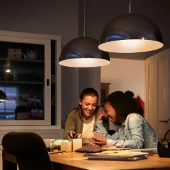 Led Pærer ^ Philips E27 LED-pære, dag/nat-sensor 7,5 W 2.700 K