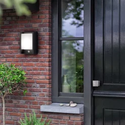 Philips Væglampe Med Sensor > LED-væglampe Arbour UE, 2-pak, sensor, 2.700 K