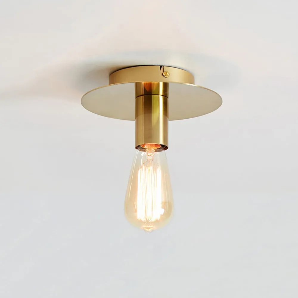 Loftlamper ^ Markslöjd Piatto loftlampe med E27-fatning, messing