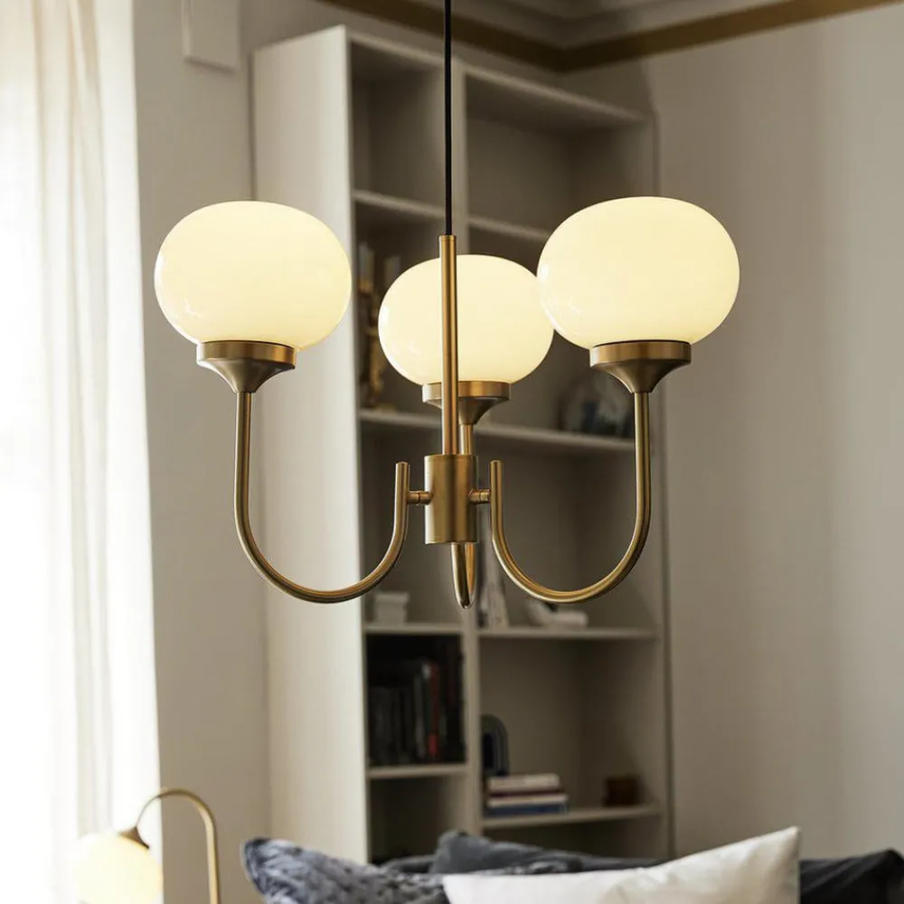 PR Home Lysekroner > lysekrone Elsy messingfarvet glas creme 3 lyskilder