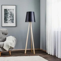 Quitani Gulvlamper|Gulvlamper > trebenet gulvlampe Jata, træchintz, sort