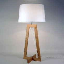 Aluminor Bordlamper > Sacha LT bordlampe i stof og træ
