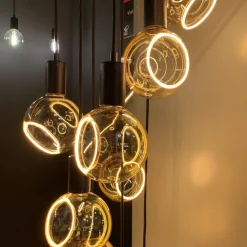 Dæmpbar Led-Pære ^ SEGULA Floating LED-globe G150 E27 4,5 W guld 45°