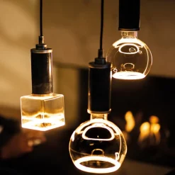 Dæmpbar Led-Pære|Led Pærer ^ SEGULA LED Floating-Cube 86 E27 4,5W varmhvid klar