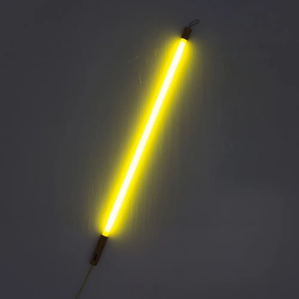 SELETTI Gulvlamper > LED-lys Linea, gul, trædetaljer, universal