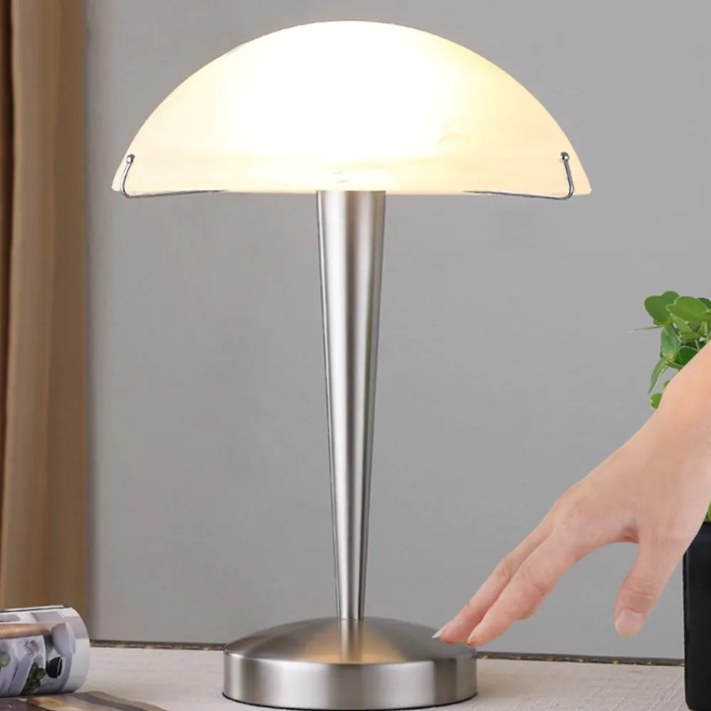 Lindby Bordlamper > Skøn Viola bordlampe i mat nikkel