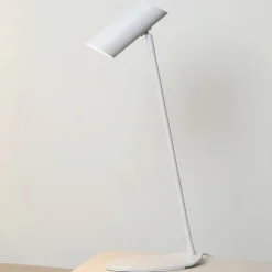 Lucide Arbejdsrum/Kontor > Skrivebordslampe i hvidt metal Hester