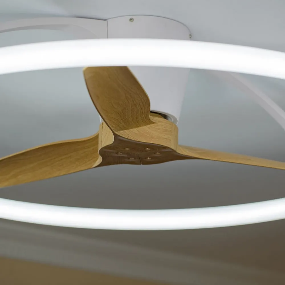 Mantra Iluminación Loftventilatorer > Smart LED-loftventilator Nepal, hvid/bøg, DC, støjsvag