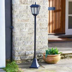 SMART GARDEN Solcellelamper > Solar vejlampe Metro, 130 cm, sort, IP44