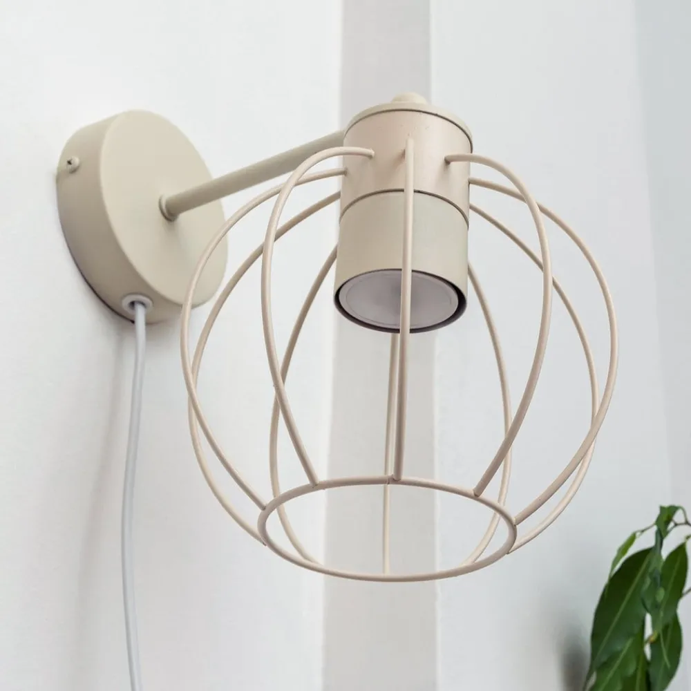 HELAM Væglamper > STARLIGHT væglampe, cremehvid 1 lyskilde Ø 18 cm metalstik