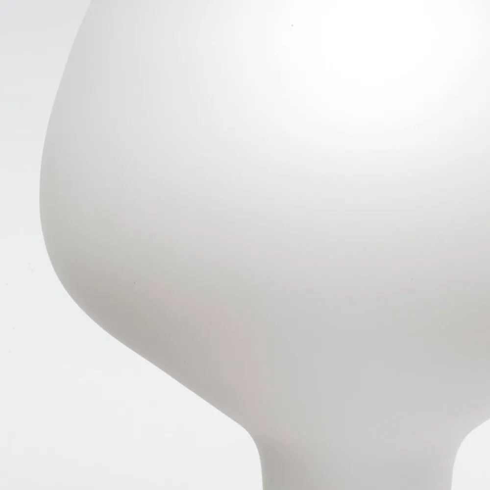 Tala Dæmpbar Led-Pære > LED-pære Enno mat E27 6W 2.700 K 540 lm dæmpbar.
