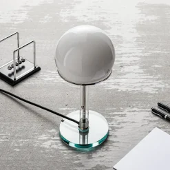 TECNOLUMEN Bordlamper > Wagenfeld WG24 bordlampe med glasfod