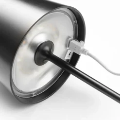 FARO BARCELONA Dekorationsbelysning|Terrassebelysning > Toc LED-bordlampe med USB-oplader, IP54, sort