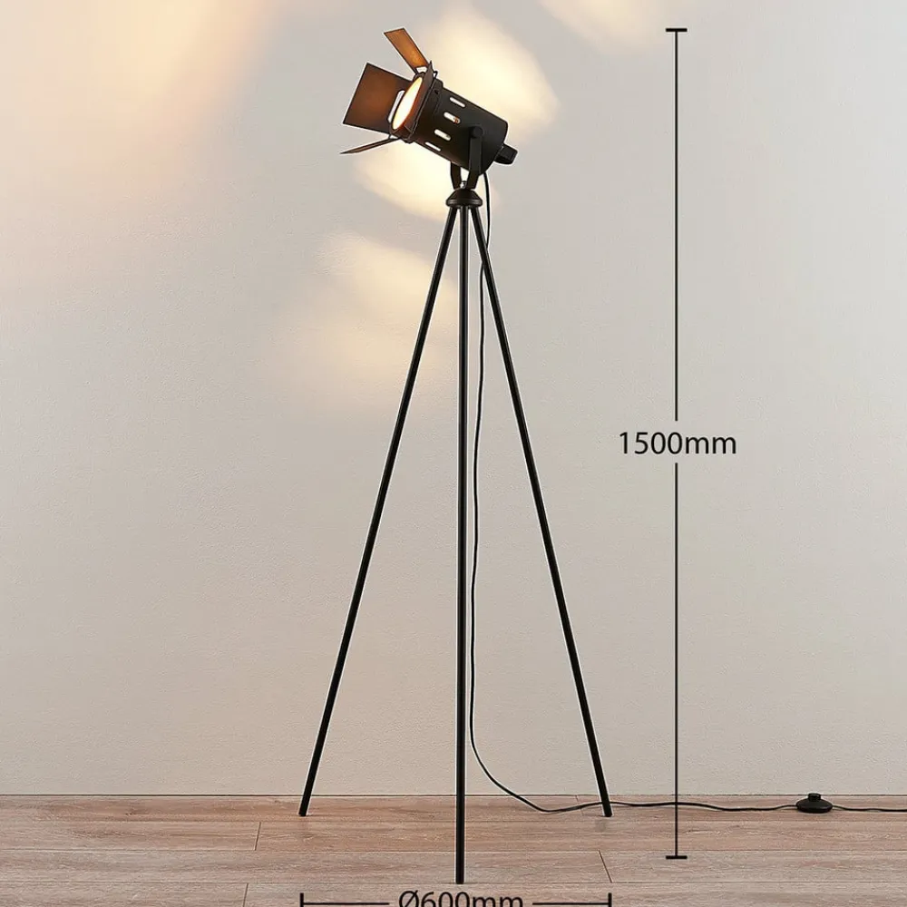 Gulvlamper|Gulvlamper ^ Lindby Trebenet gulvlampe Devon i sort