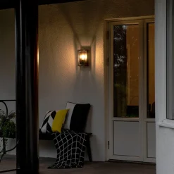Konstsmide Terrassebelysning|Væglamper > Udendørs væglampe Brindisi, sort, metal, 26 cm høj, IP54