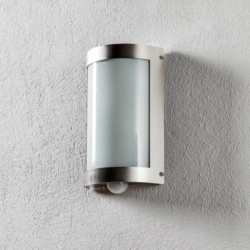 CMD Væglampe Med Sensor|Væglamper > Udendørs væglampe Marco3 i stål med sensor