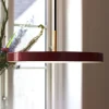 Pendellamper ^ UMAGE Asteria medium LED-hængelampe, messing, rød