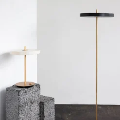Arbejdsrum/Kontor|Bordlamper ^ UMAGE LED-bordlampe Asteria Table, USB, perlehvid/messing