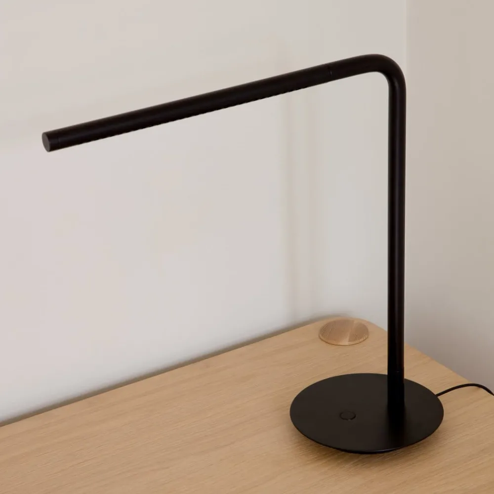 UMAGE Arbejdsrum/Kontor > LED-bordlampe Omni, sort Højde 46 cm Metal drejelig