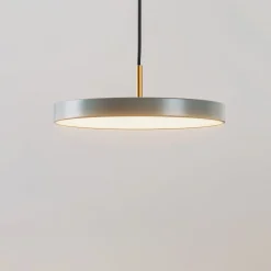 Pendellamper ^ UMAGE LED-hængelampe Asteria Mini, lysegrøn/messing, Ø 31 cm
