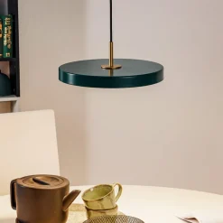 UMAGE Pendellamper > LED-hængelampe Asteria Mini mørkegrøn/messing Ø 31 cm