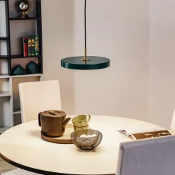 UMAGE Pendellamper > LED-hængelampe Asteria Mini mørkegrøn/messing Ø 31 cm