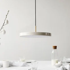 UMAGE Pendellamper > LED-hængelampe Asteria Medium perlemor/messing Ø 43 cm