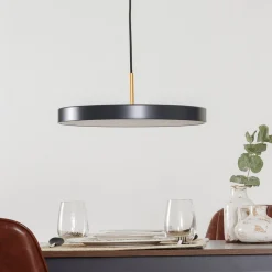 UMAGE Pendellamper > LED-hængelampe Asteria Medium antracit/messing Ø 43 cm