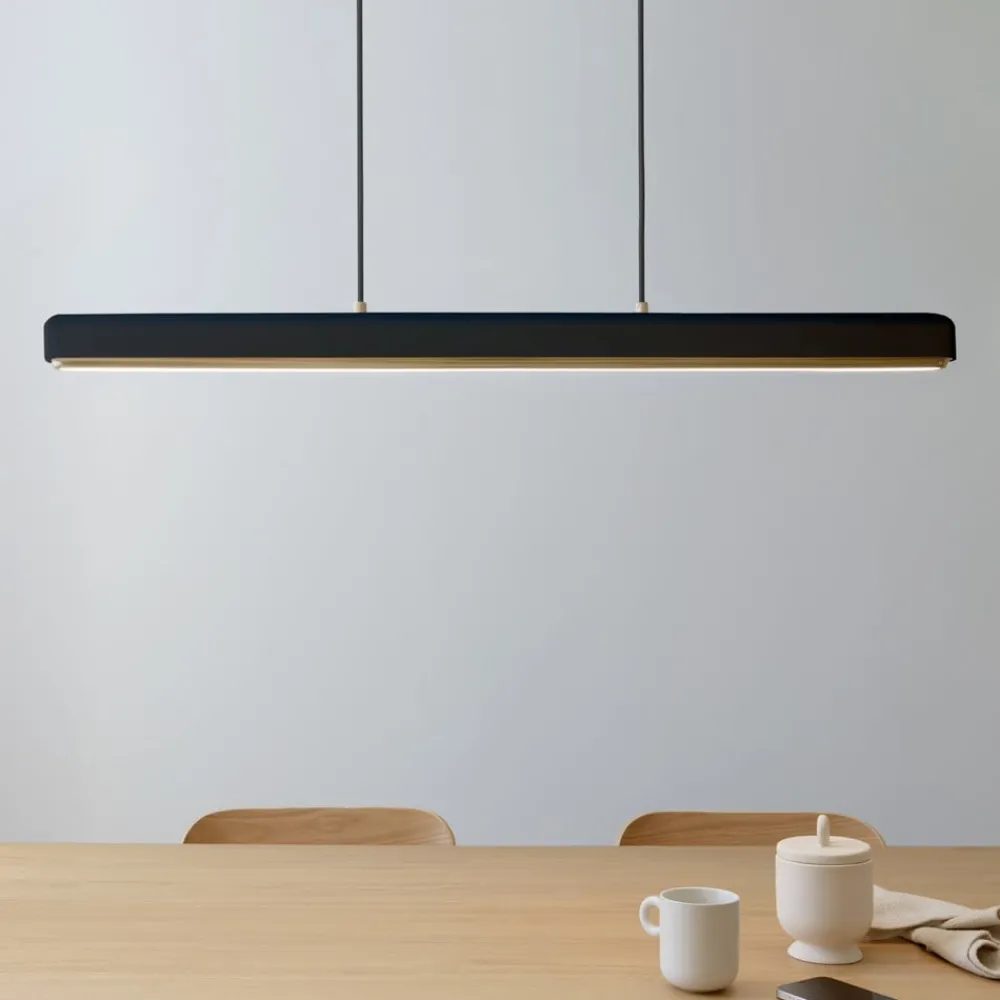 UMAGE Pendellamper > LED-hængelampe Hazel Branch, sort/messing, 100 cm