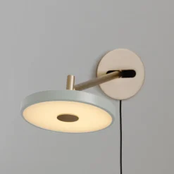 UMAGE Væglamper > LED-væglampe Asteria Long, lysegrøn, 42 cm, stik