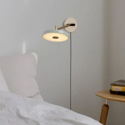 UMAGE Væglamper > LED-væglampe Asteria Long, lysegrøn, 42 cm, stik