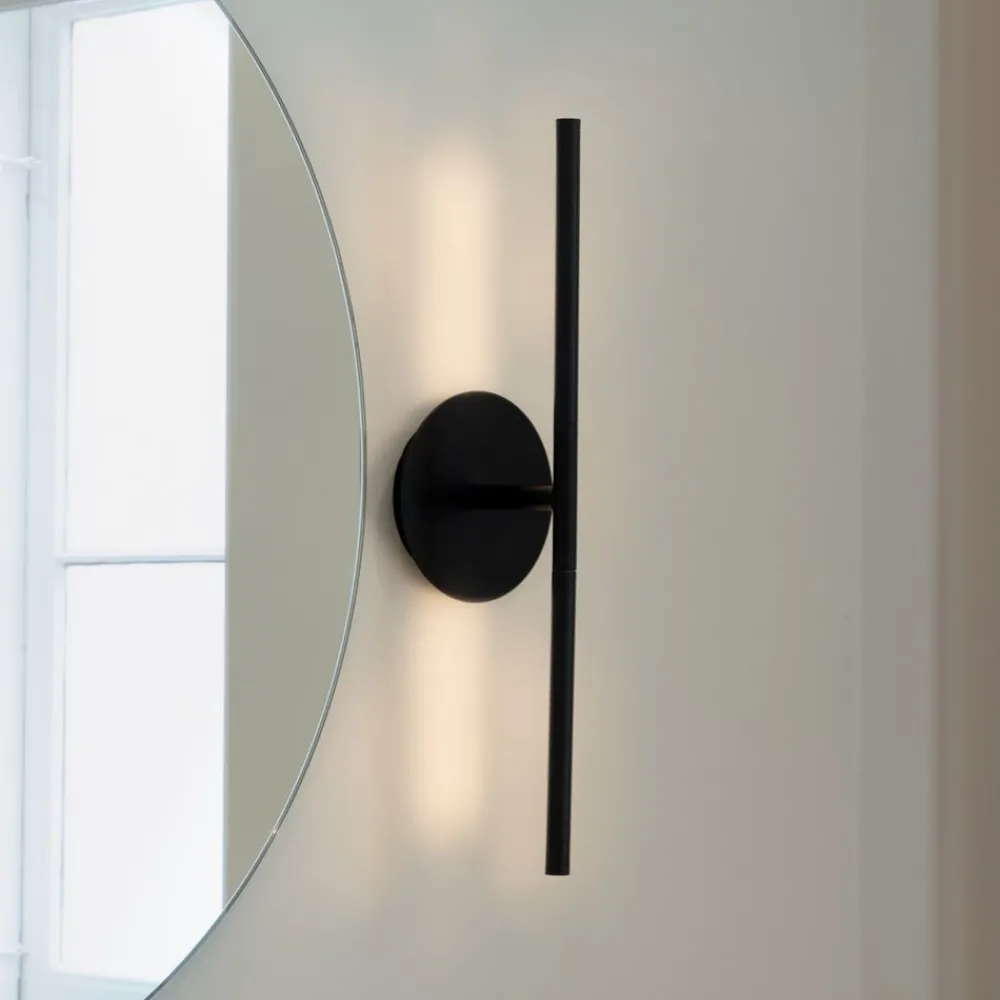 Væglamper ^ UMAGE LED-væglampe Omni, sort, bredde 54 cm, 2 lyskilder