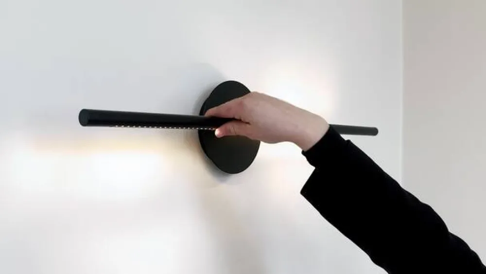 Væglamper ^ UMAGE LED-væglampe Omni, sort, bredde 54 cm, 2 lyskilder