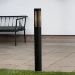 Konstsmide Gadebelysning > Vejlampe Pistoia, sort, højde 95 cm, metal, IP54