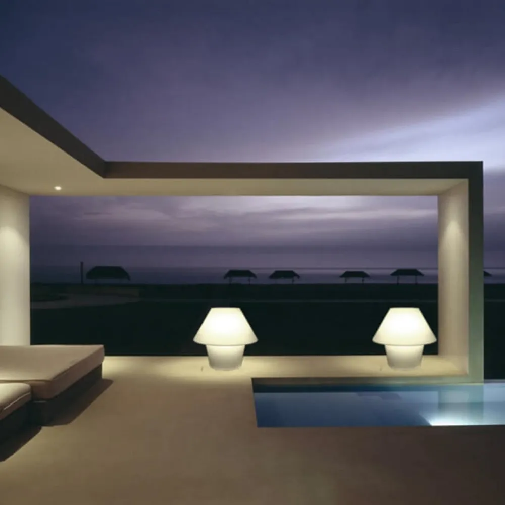 FARO BARCELONA Terrassebelysning > Versus udendørs dekorationslygte, fuldt lysende