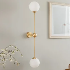 Væglamper ^ ALDEX Væglampe Alison, 2 lyskilder, messing/hvid, 89 cm