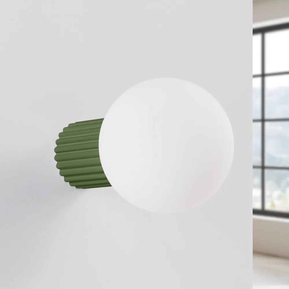 Gang|Pendellamper ^ SOLLUX LIGHTING Væglampe ORBI, olivengrøn, glas/metal, Ø 12 cm, IP44, G9