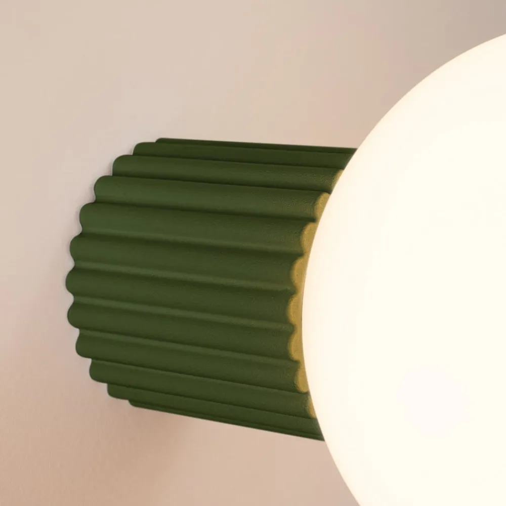 Gang|Pendellamper ^ SOLLUX LIGHTING Væglampe ORBI, olivengrøn, glas/metal, Ø 12 cm, IP44, G9