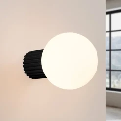 SOLLUX LIGHTING Væglamper > Væglampe ORBI, sort, glas/metal, Ø 12 cm, IP44, G9
