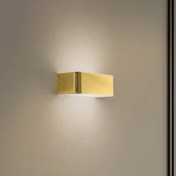 Væglamper ^ Euluna Væglampe Rauma, messing, bredde 20 cm