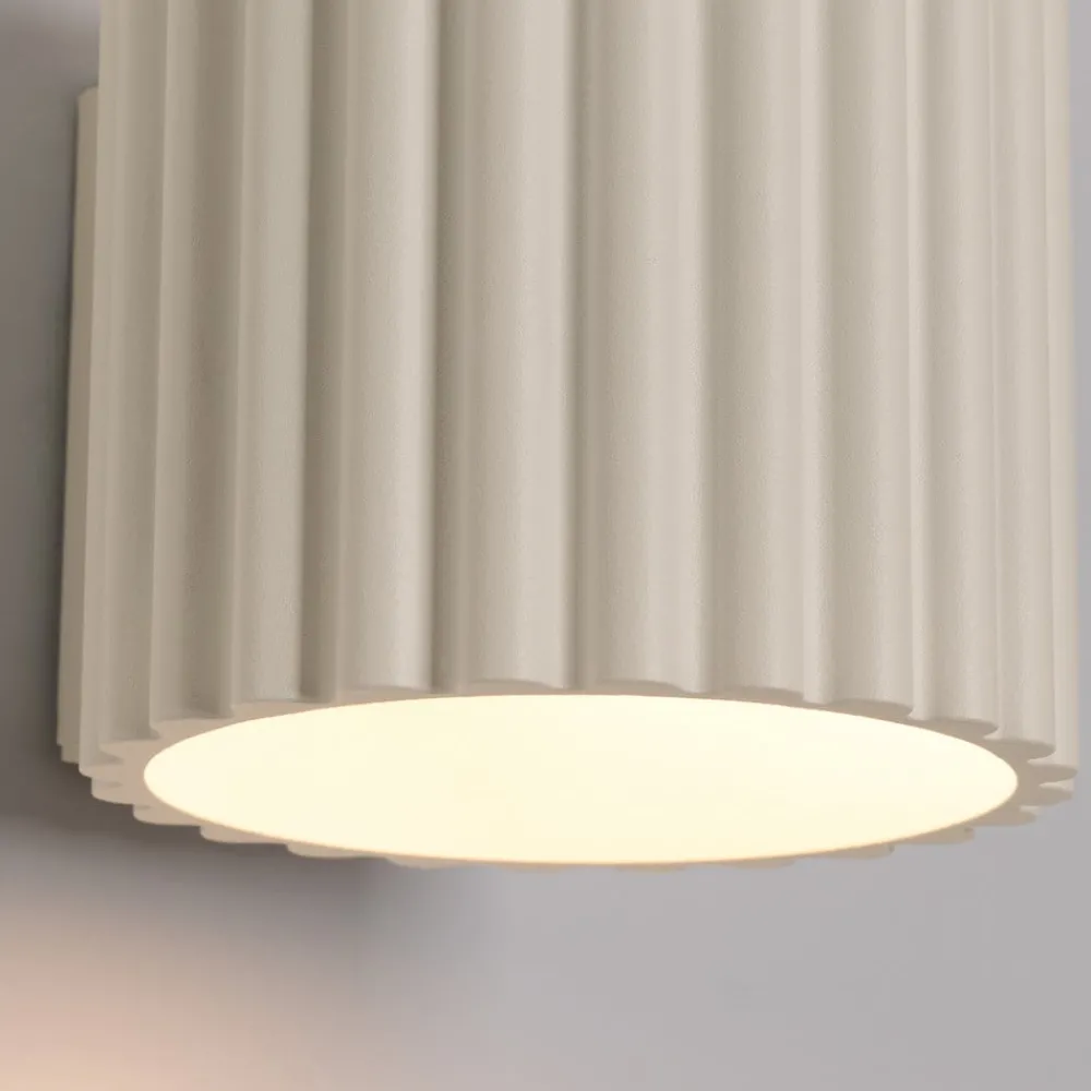 Væglamper|Væglamper ^ SOLLUX LIGHTING Væglampe RIBLA, beige, Ø 10 cm, metal, G9