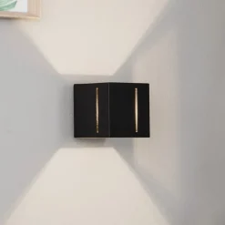SOLLUX LIGHTING Væglamper|Væglamper > Væglampe Topic op/ned i aluminium, sort