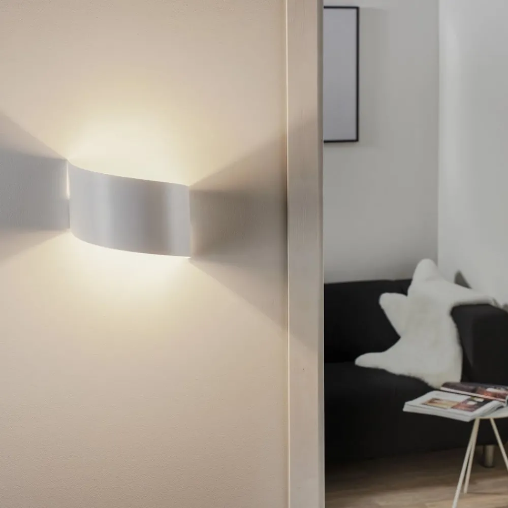 Væglamper|Væglamper ^ EMIBIG LIGHTING Væglampe Vero i hvidlakeret stål