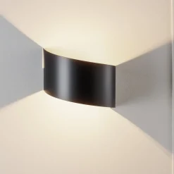 Væglamper|Væglamper ^ EMIBIG LIGHTING Væglampe Vero i lakeret stål, sort