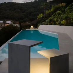 Vibia Gadebelysning > Empty 4130 udendørslampe, beton, 70 cm